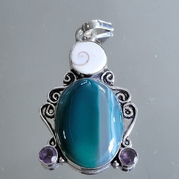 Blue Banded Agate, Shiva Eye Shell & Amethyst Pendant, Sterling Silver Necklace - Picture 4 of 10
